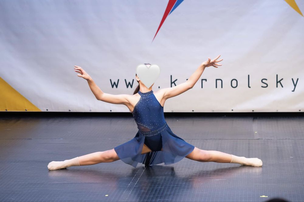 Тъмно син сценичен костюм за модерни танци, лирикъл