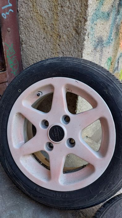 Vand roti Nissan/Borbet R14, anvelope Toyo ca noi