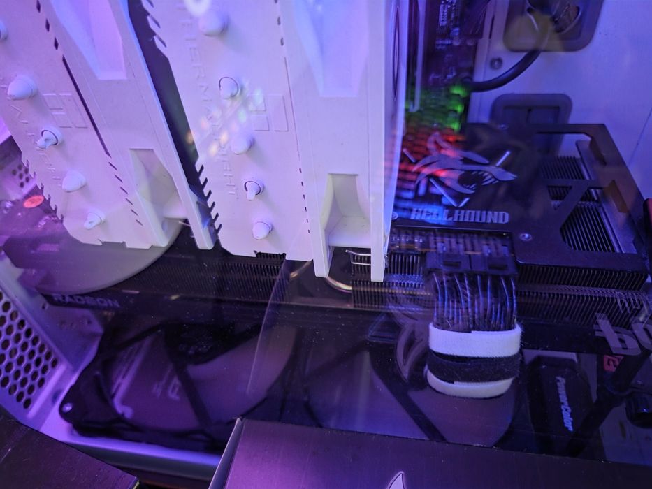 AMD RX 7900 XT 20GB Hellhound 3x