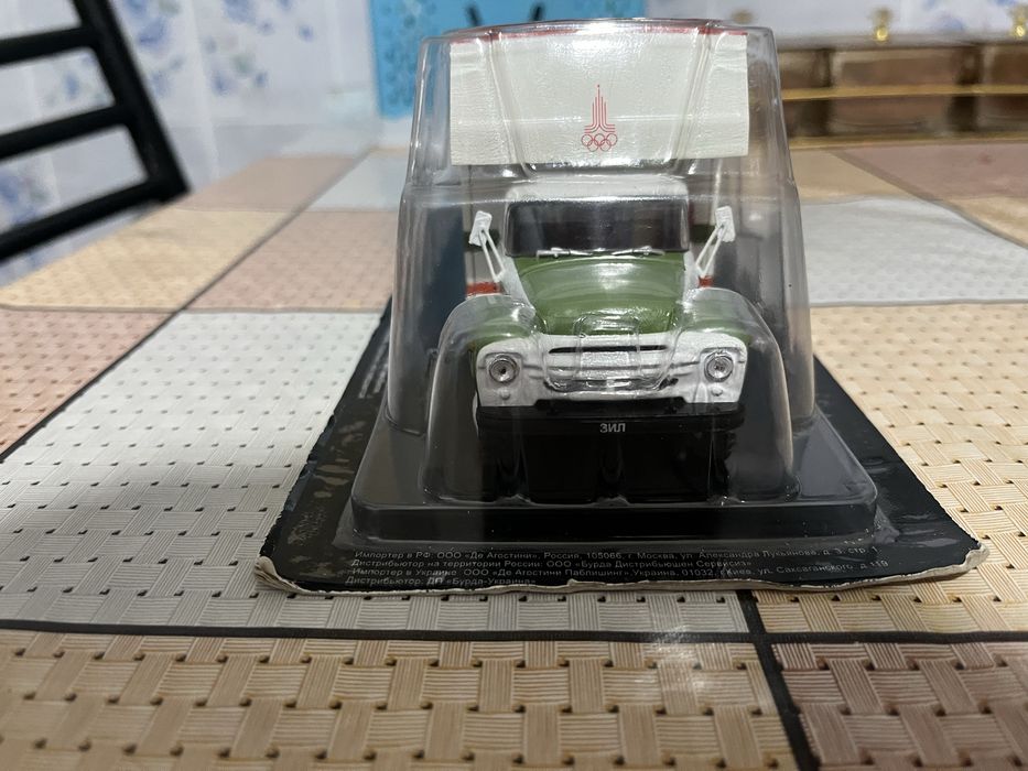 Продам модели масштаб 1:43
