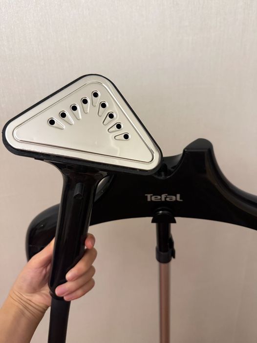 Отпариватель для одежды Tefal Prostyle