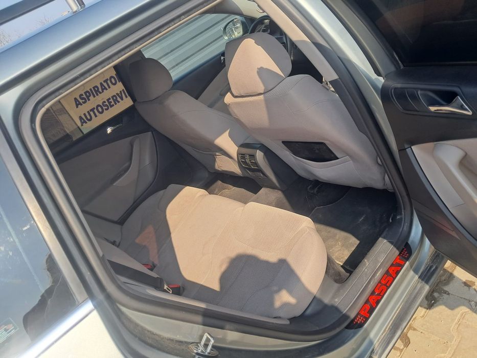 Vând passat b6 2000 euro ușor negociabil