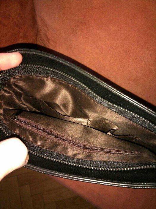 Мъжка кожена чантичка