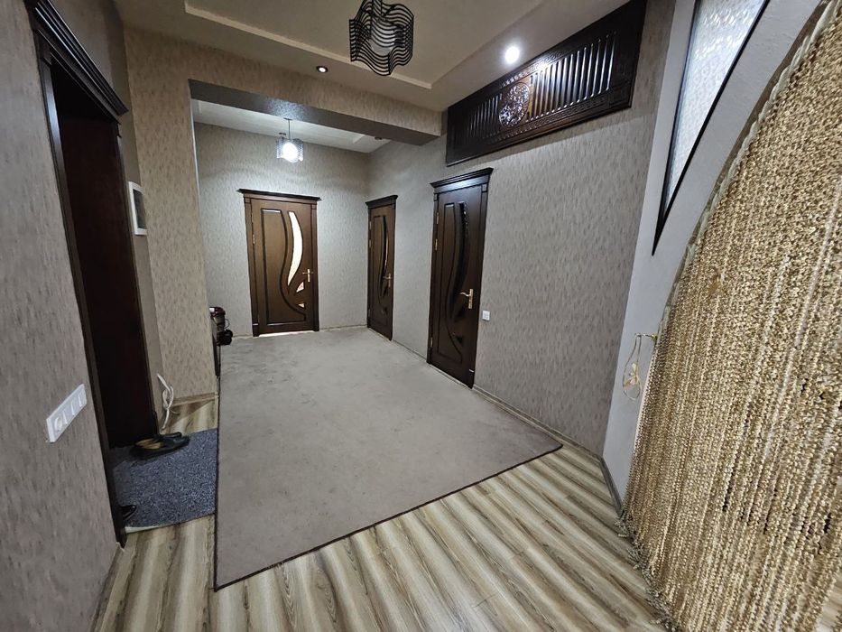 Сдаётся люкс квартира в центре города ул .Мирзо  Улугбек