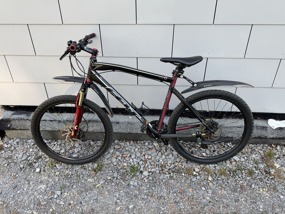 Bicicleta Felt Q520, Shimano Alivio/Altus, furca Suntour XCR, 26 inch