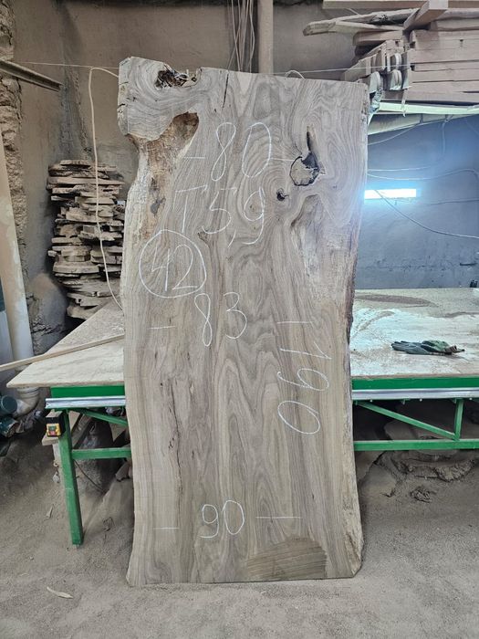 Слэб карагача. Слэбы больших размеров.