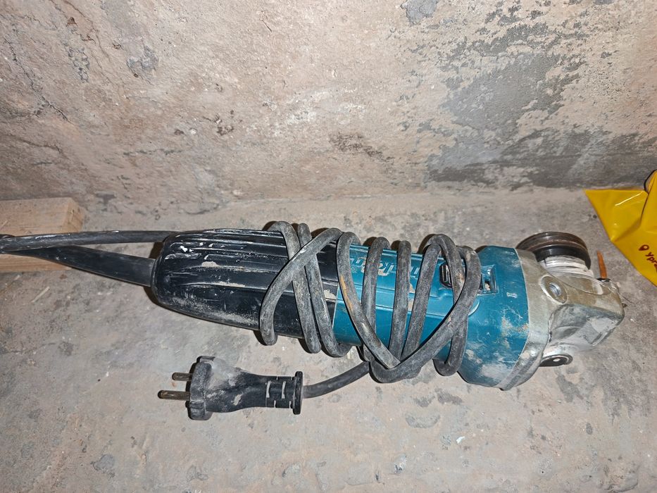 Макита болгорка йахши ишлиди