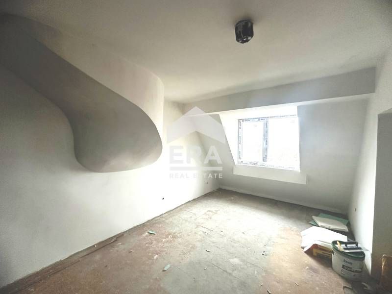 Продава се Многостаен апартамент в Русе, Дружба 2 - 90 кв.м за 834 €/кв.м - Снимка #2