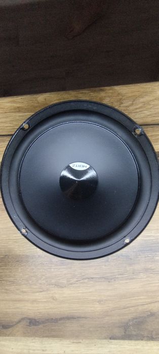 Продам динамики Hert