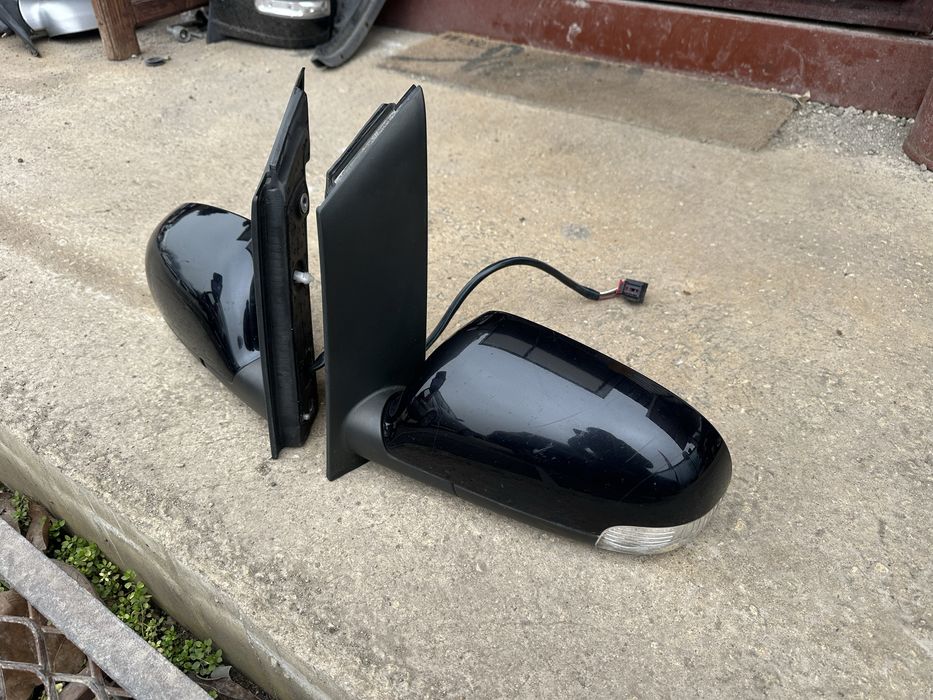 Огледало/Огледала за Фолксваген Туаран със ел прибиране!