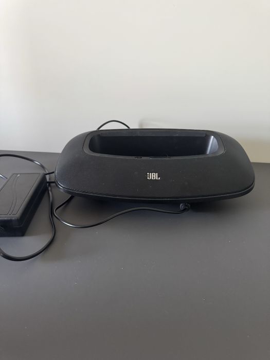 Продаю JBL колонку