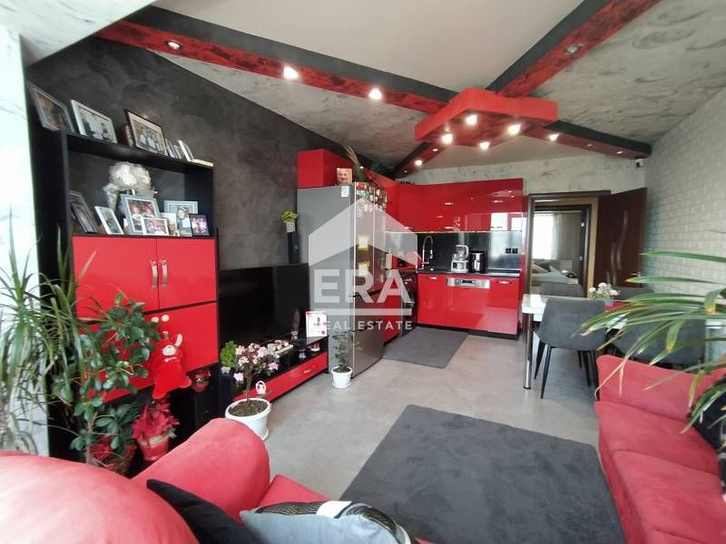 Продава се Тристаен апартамент в Варна, Владислав Варненчик - 81 кв.м за 2210 €/кв.м - Снимка #1