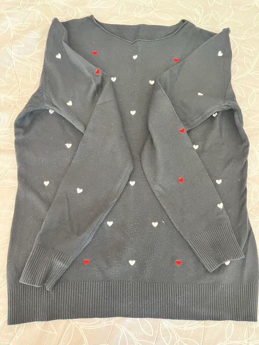 Фланела на сърчица, две елегантни сака и костюм със сако и потник