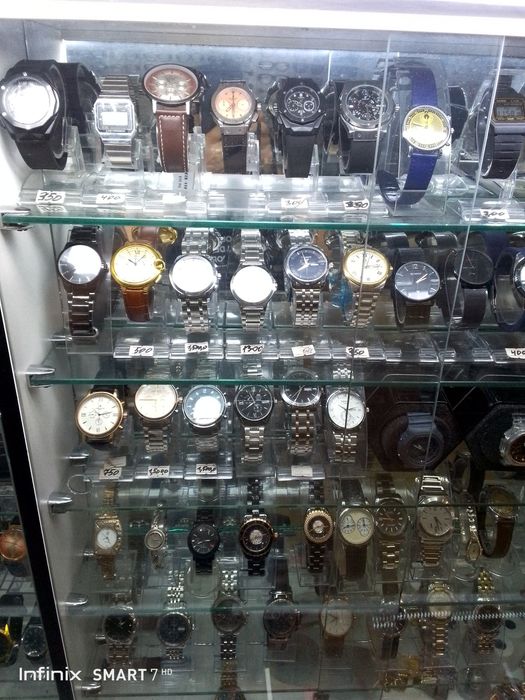 Продаю часы сотаман соат.