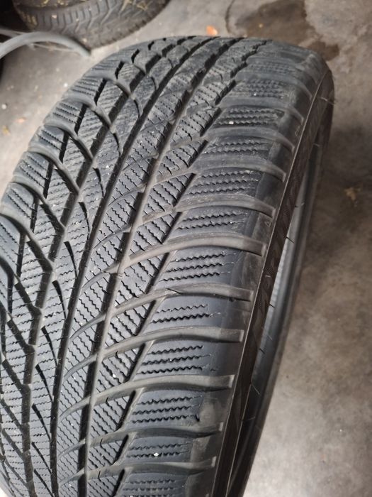 225/45R18 Bridgestone