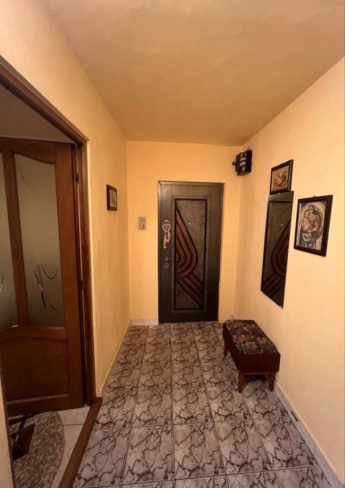 2 camerere, balcon, str. Marasti, Etaj 1