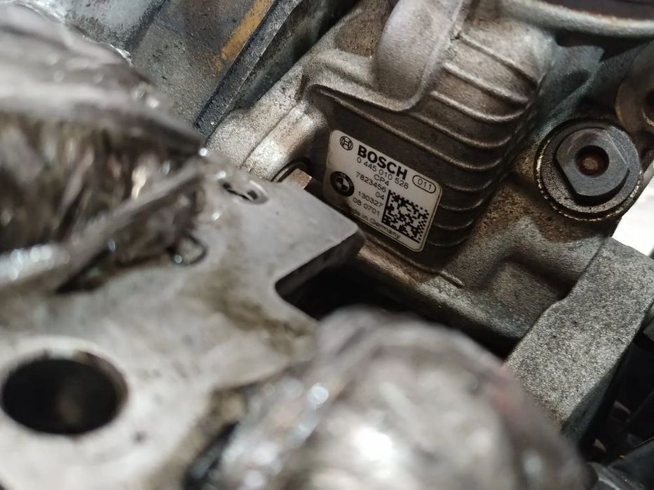 pompa inalta 2.0 d bmw seria 1 f20 f21 seria 5 f10 f11  0445010528  7823456-04