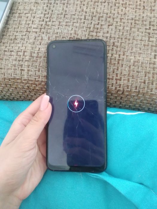 Продам OPPO A 52