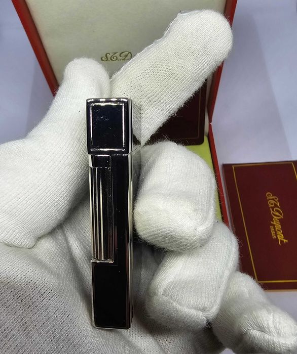 Запалка S.T. Dupont с Черен Лак