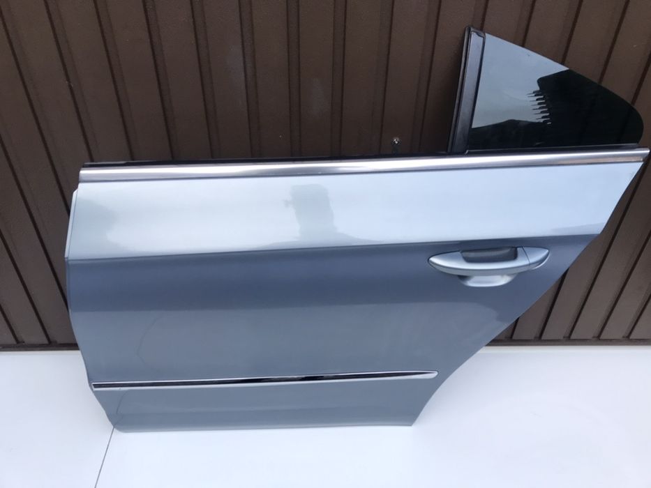 Usa st spate vw Passat CC cod de culoare LC7Z 2008-2012