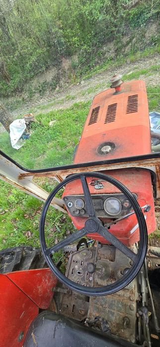 Vând tractor carraro