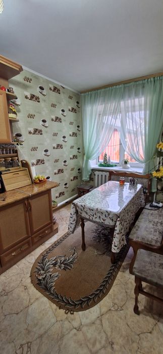 Продам коттедж в центре города