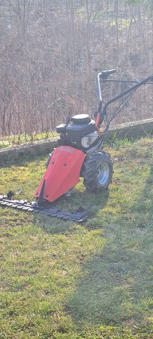 Motocositoare cu lamă