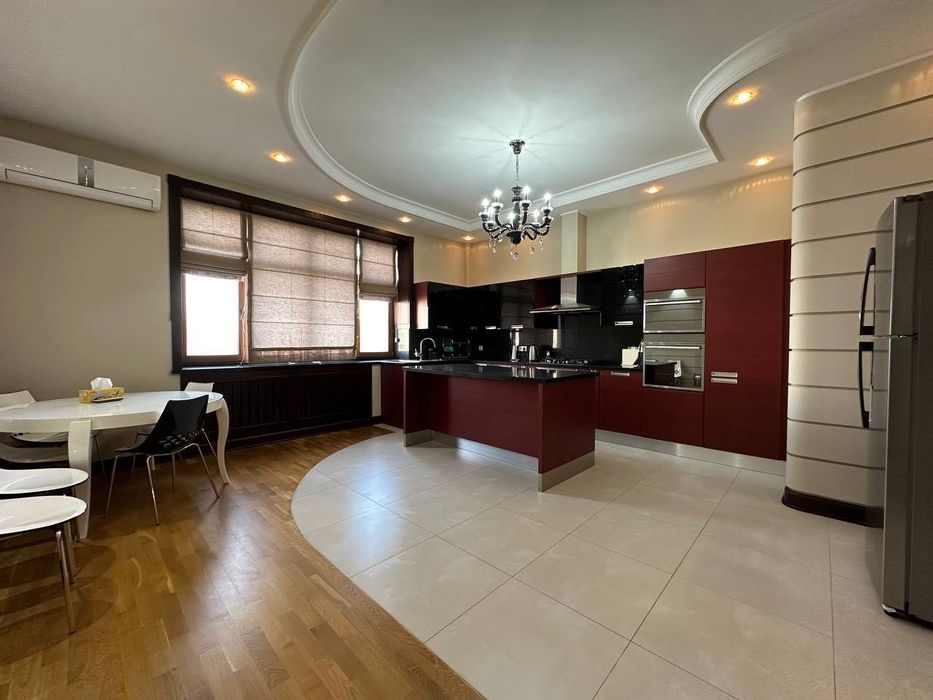 Габус на Ц-6 4х-комн квартира 213квм