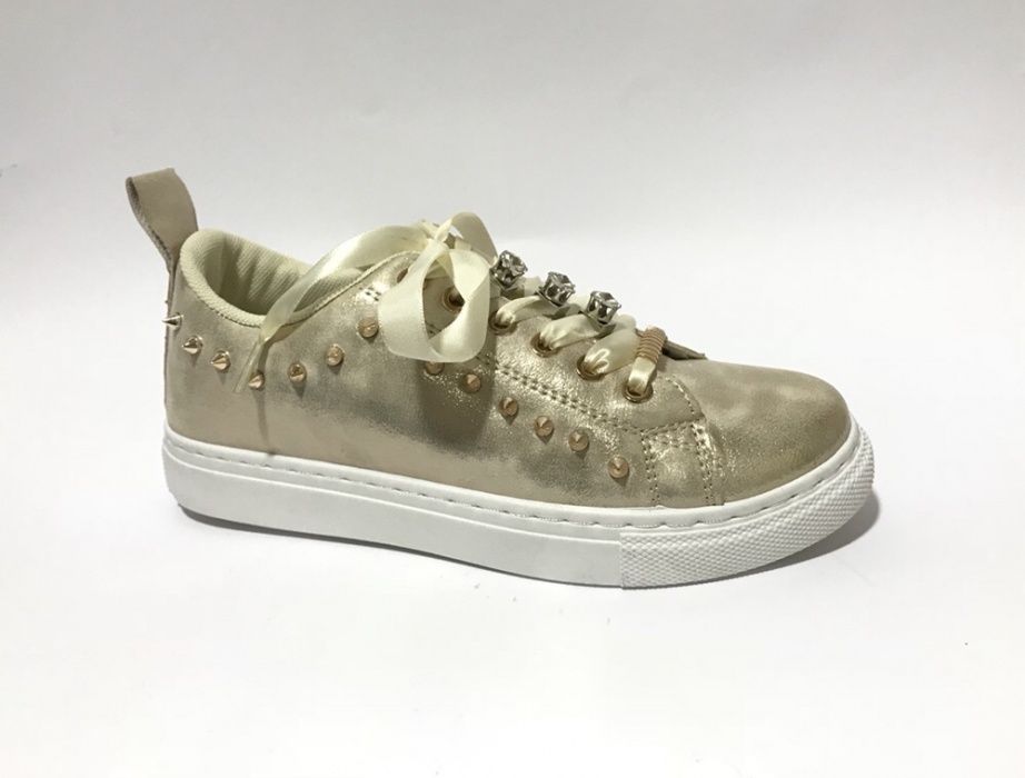 Дамски лъскави гуменки