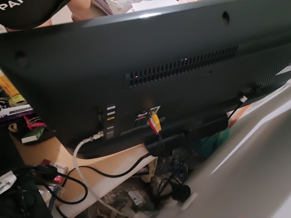 Продам LED-телевизор Самсунг д.80