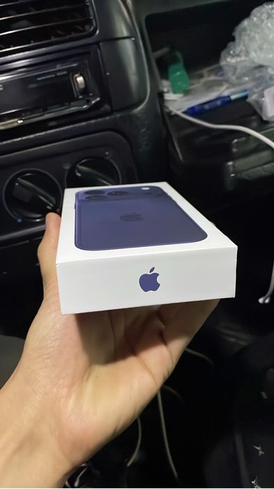 17 про макс 256 еас новый