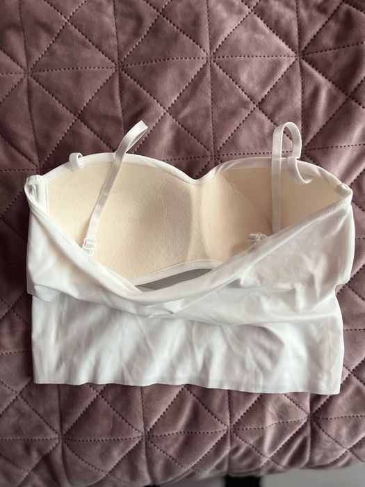 Елегантно бюстие, бял цвят, универсален размер