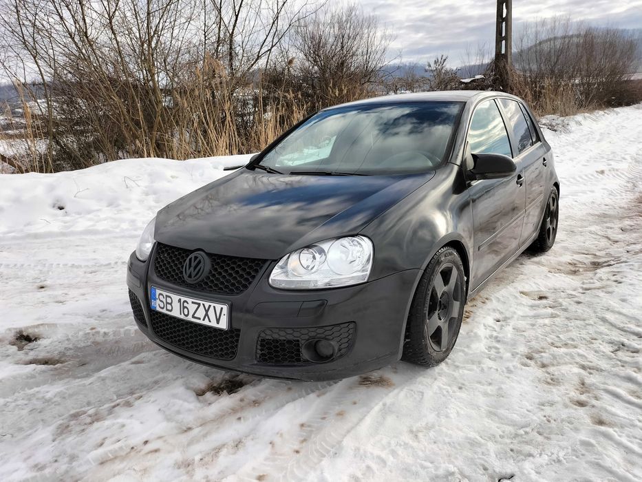 Ofer spre vânzare golf 5 pachet GTI  1.4 mpi 95 cp  239.000 km