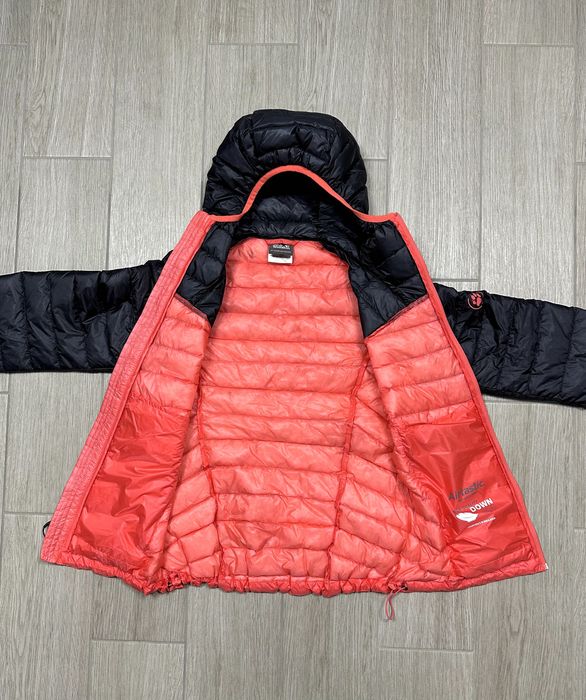 Дамско пухено яке Jack Wolfskin – размер XS, отлично състояние