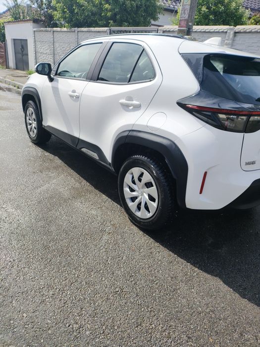 Toyota Yaris cross hybrid Active,2025