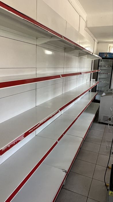 Стеллаж пристенный