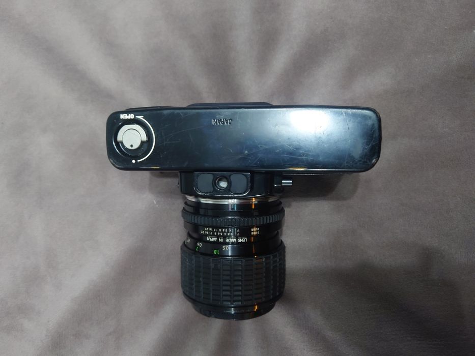 SLR Contax 137 MD Quartz cu obiectiv