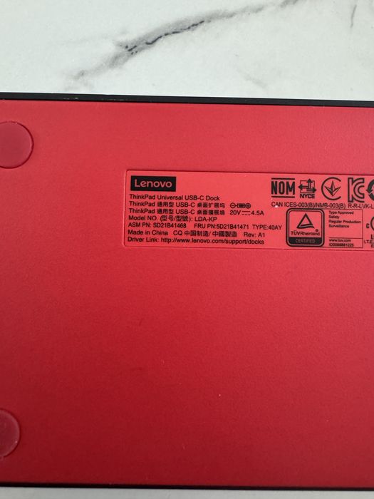 Lenovo ThinkPad Universal USB-C Dock 40AY