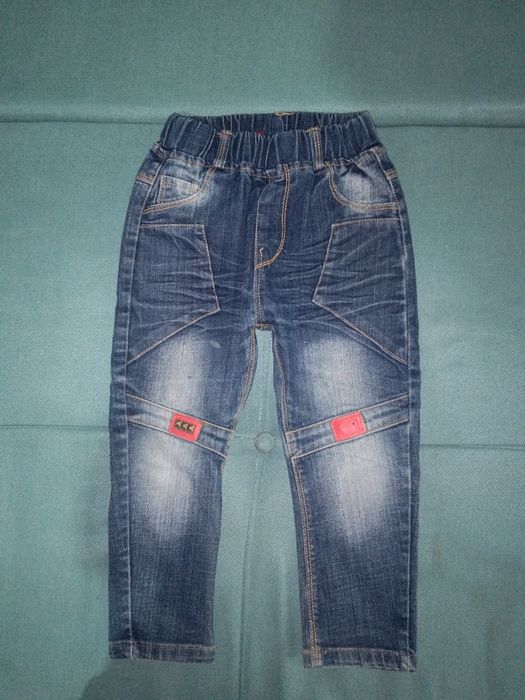 Продам джинсовую куртку.