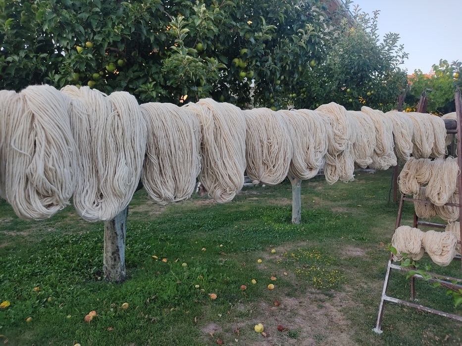 Прежда, вълна за тъкане на китеници, мартеници, арт материали,