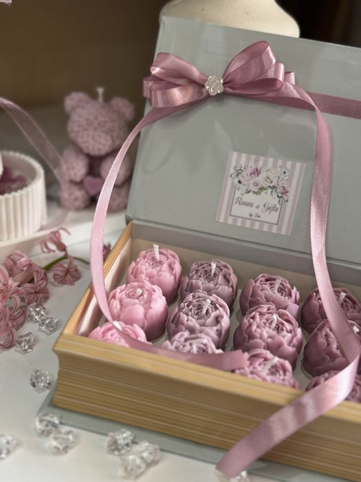 Ароматни натурални свещи и вечни букети за всеки повод