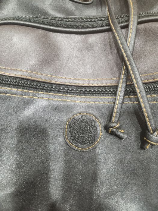 Раница, изкуствена кожа