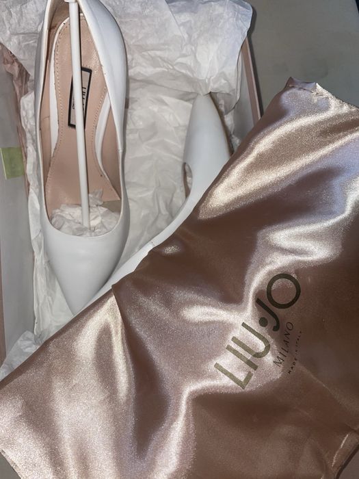 Обувки на висок ток Lui Jo