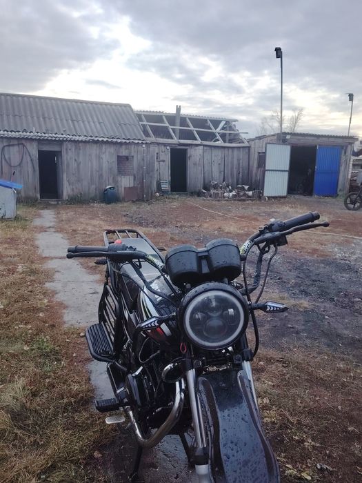 Мотоцикл яки 200