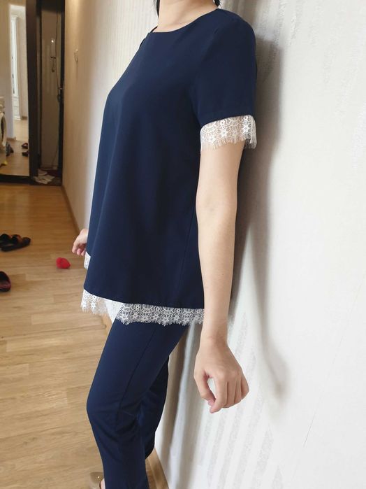 Брючный костюм 42 размера