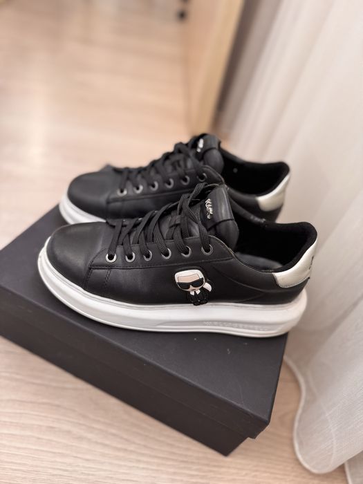 Обувки Karl Lagerfeld