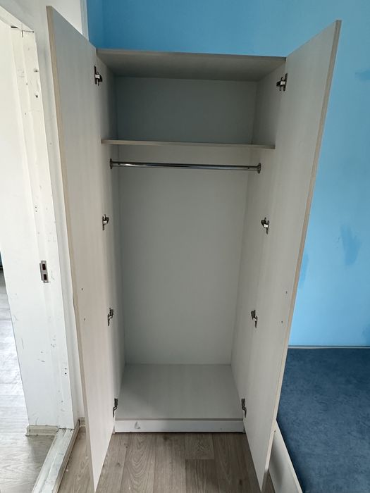 Шкаф шифоньер.