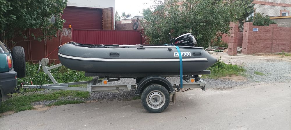 Продам комплект,лодка и мотор!