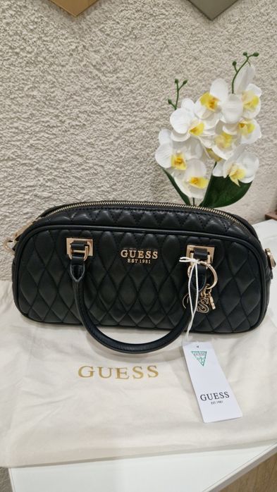 Нова чанта Guess