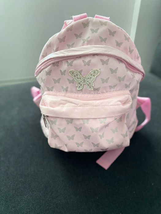 Чисто нова Раница Elsa